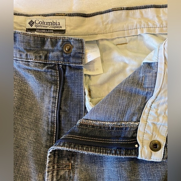 Columbia Cargo Shorts Medium Wash Hiking Denim Mens 38 - Picture 8 of 15